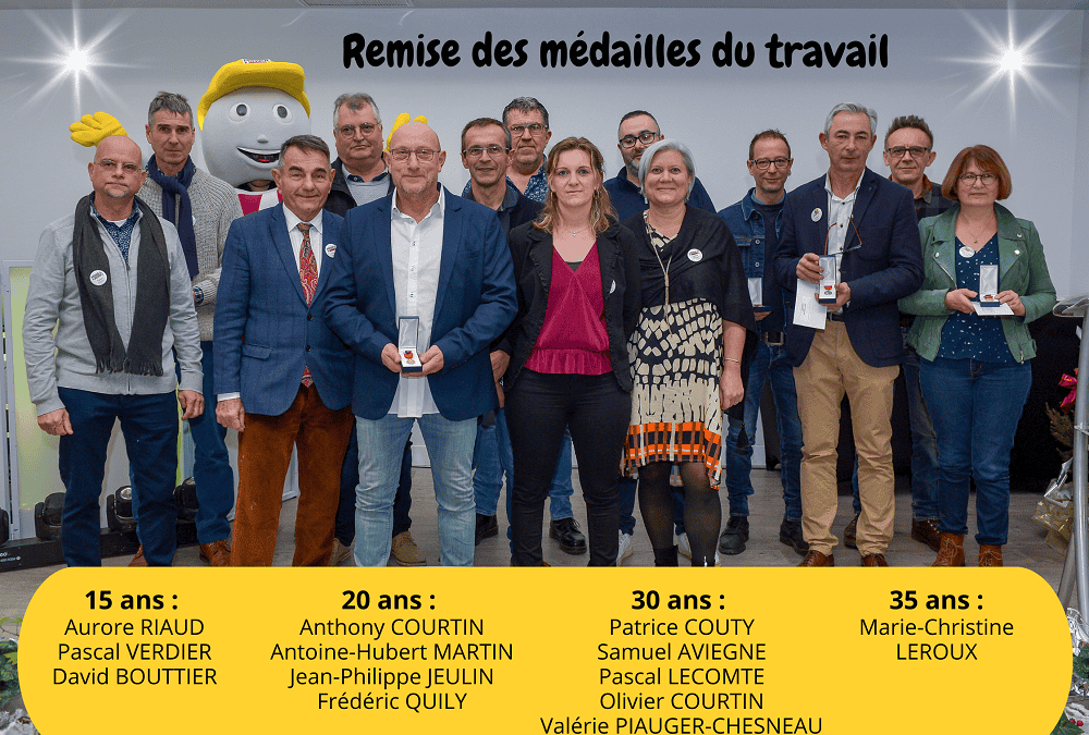 Remise de 13 médailles du travail